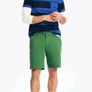 Nautica 9” deck short Green 9” Cotton Men’s size 32 Preppy Flat front